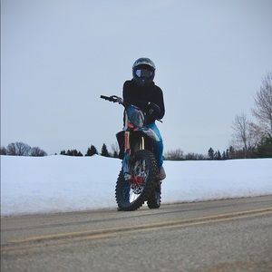 Meet your Posher, Alex